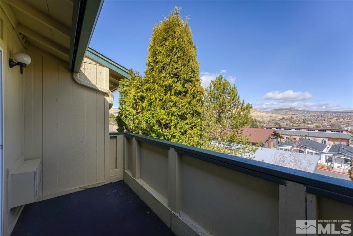 3921 Clear Acre Lane, 174