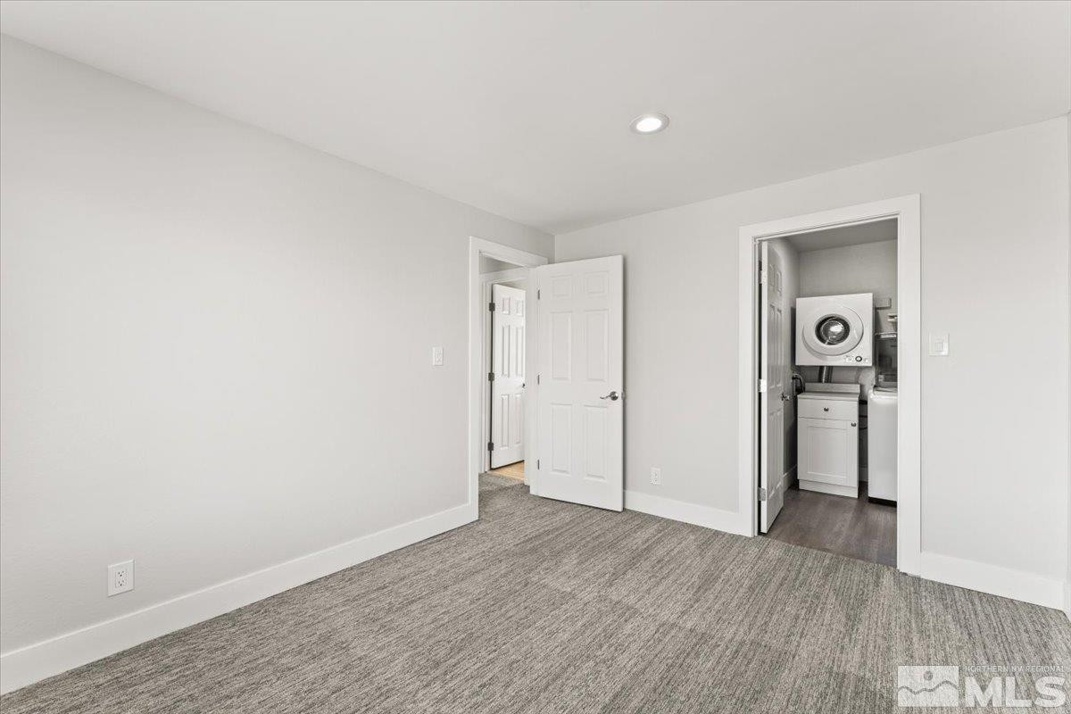 3921 Clear Acre Lane, 174