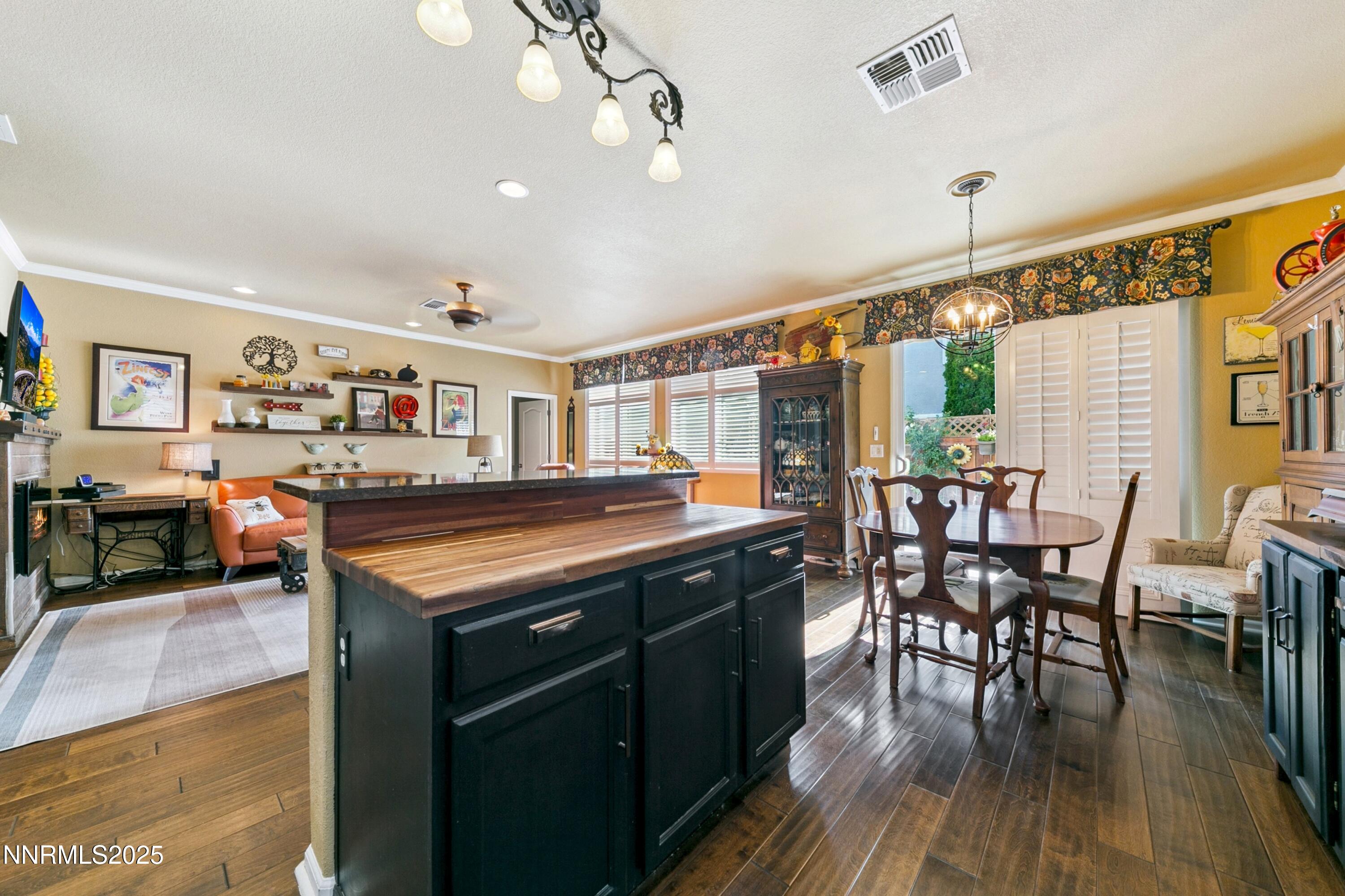 7175 Fox Wood Lane