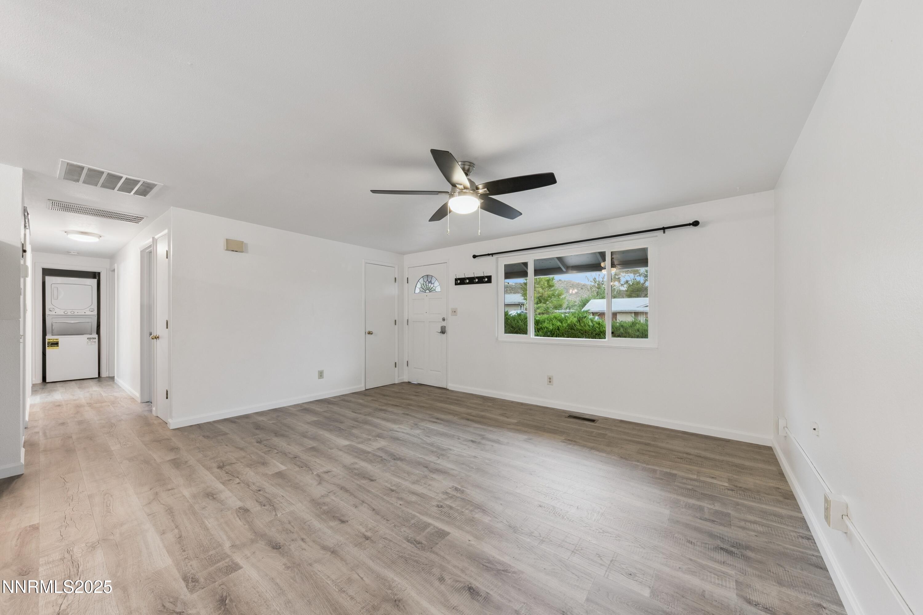 365 Palace Drive