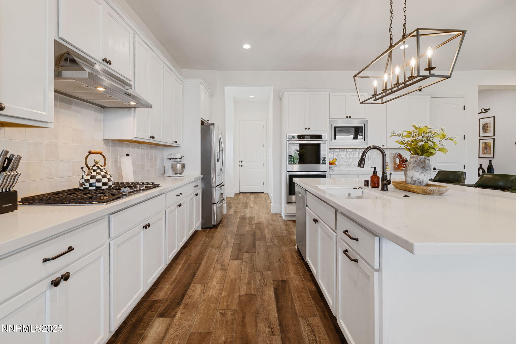 3011 Silverberry Lane