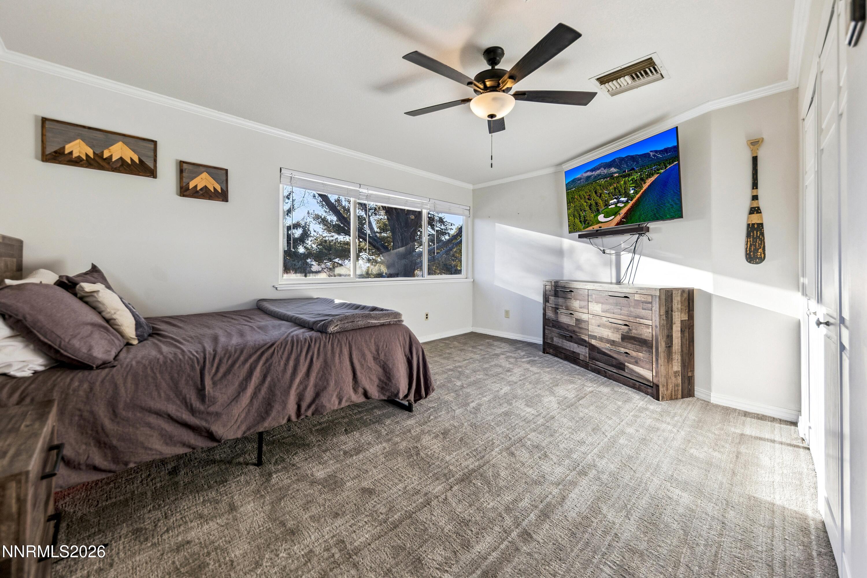 3620 E Hidden Valley Drive