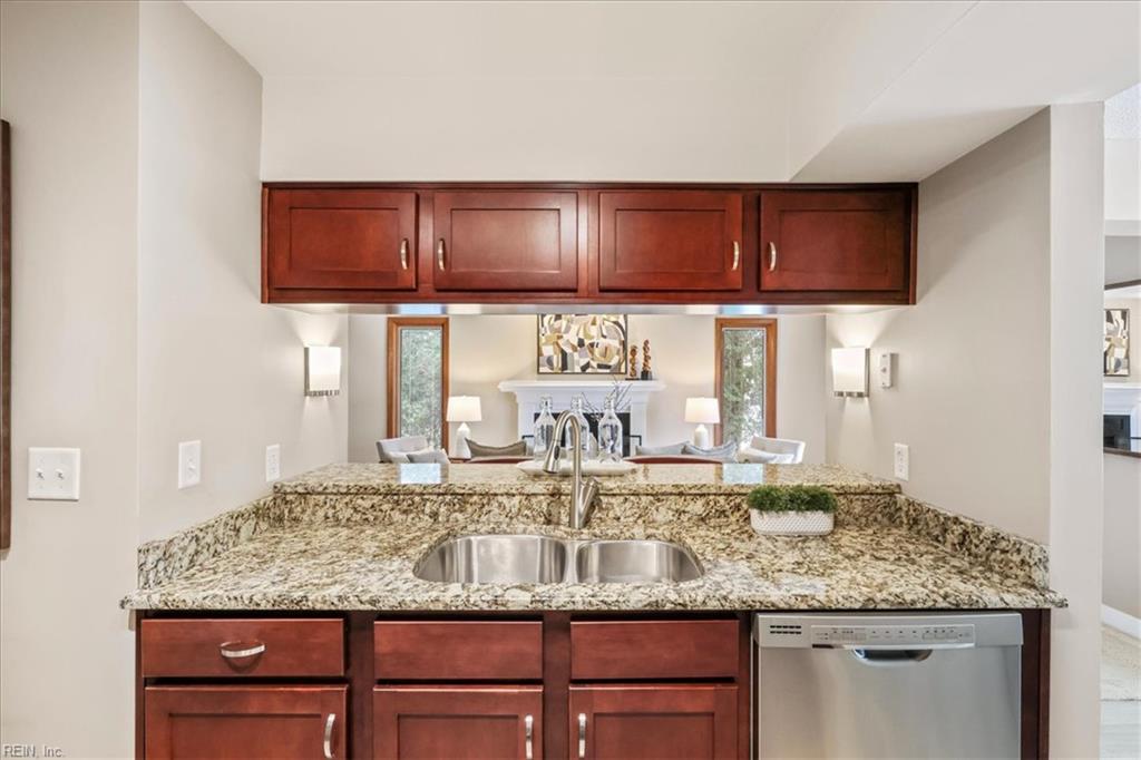 2300 Croix DR