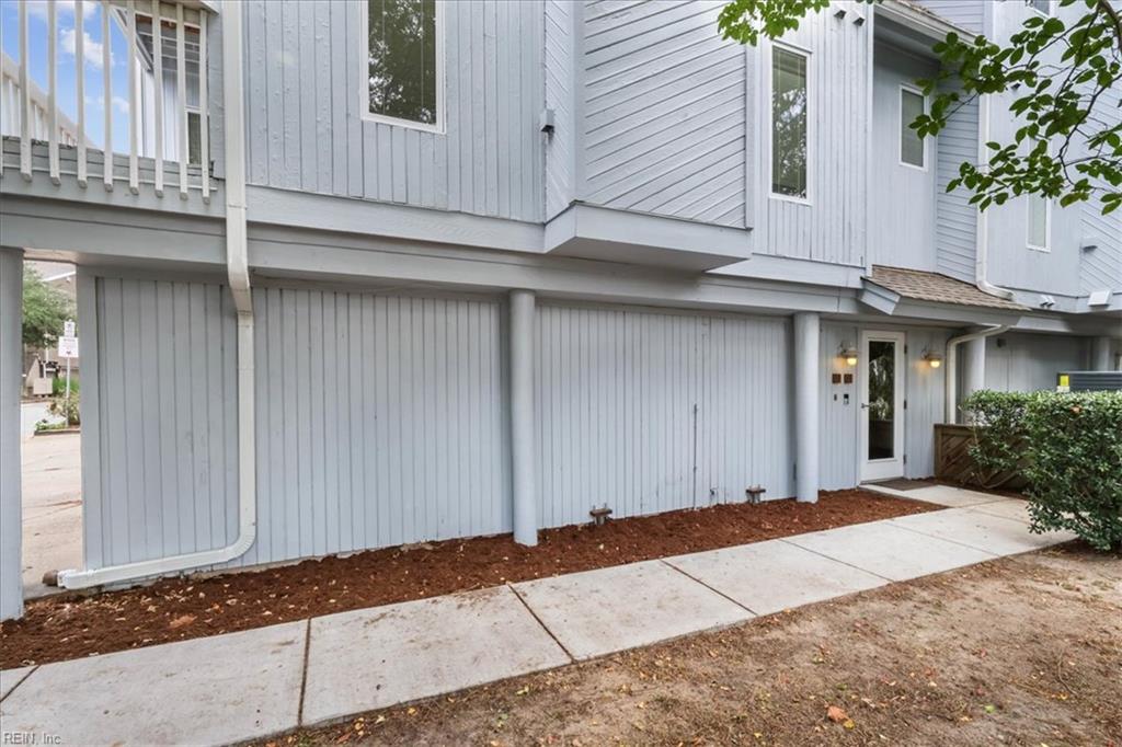 2300 Croix DR