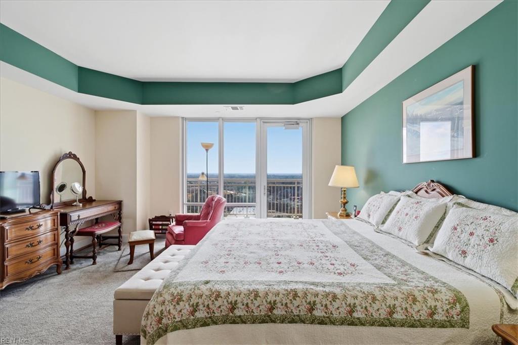 4545 Commerce ST 1904