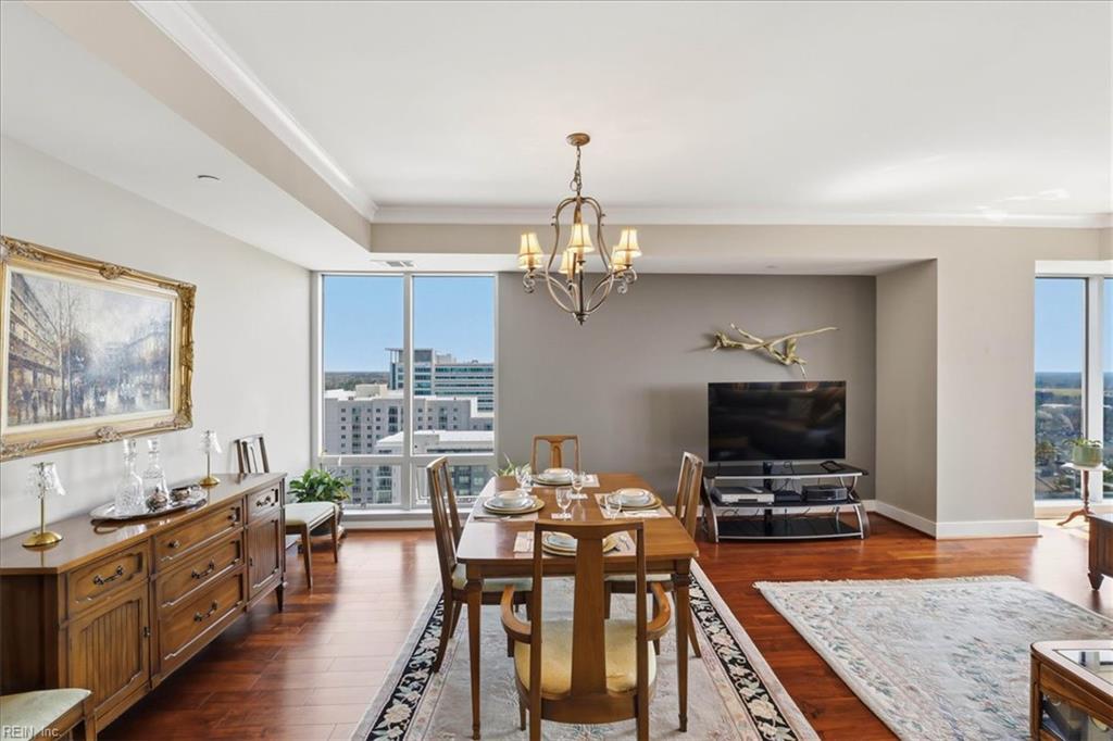 4545 Commerce ST 1904