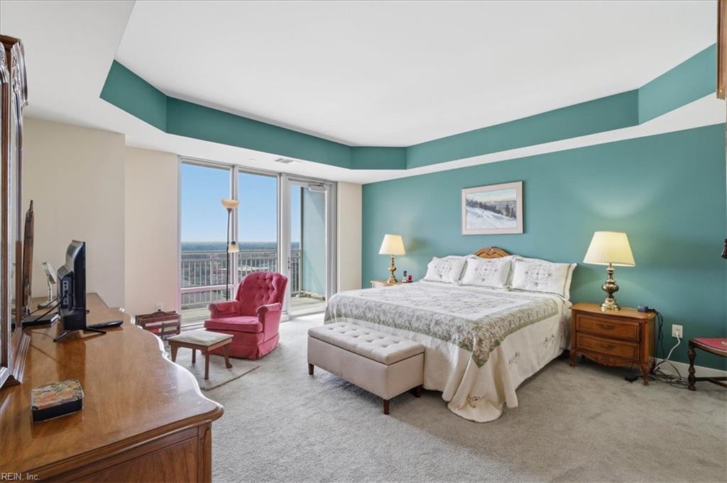 4545 Commerce ST 1904