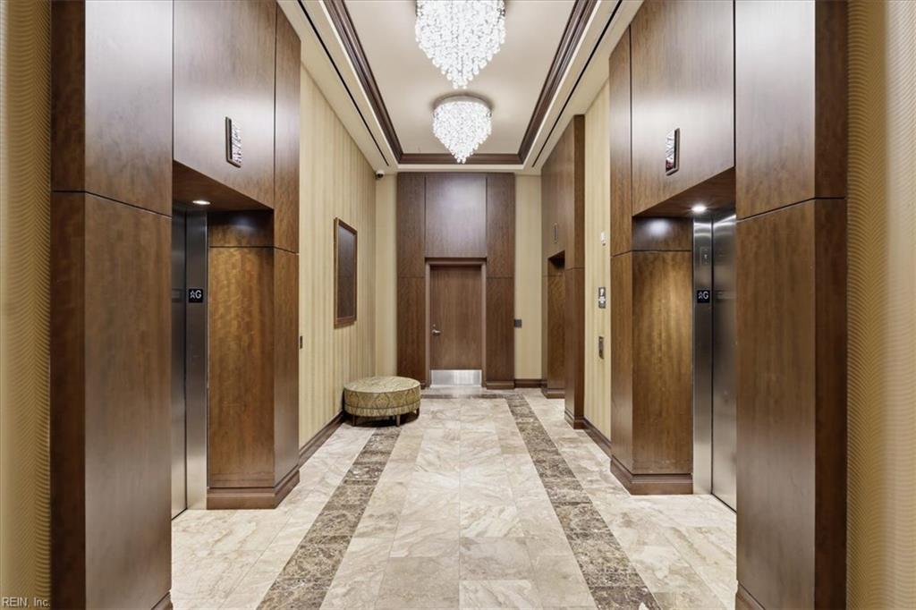 4545 Commerce ST 1904