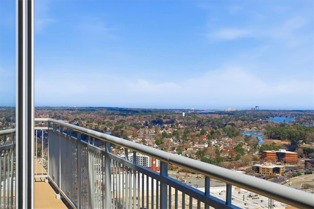 4545 Commerce ST 1904