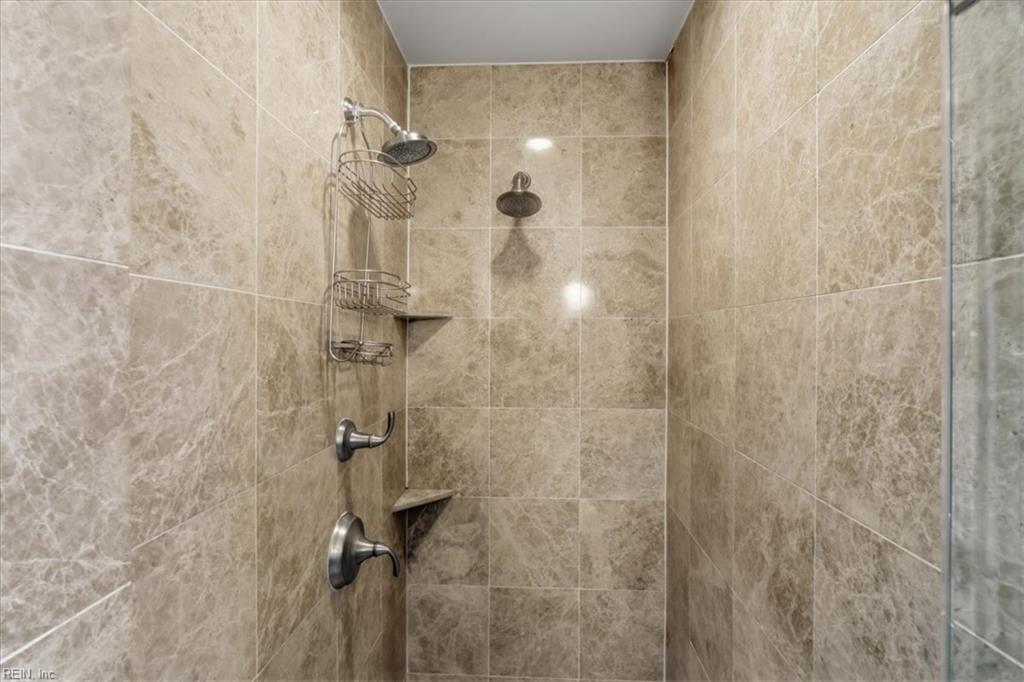 4545 Commerce ST 1904