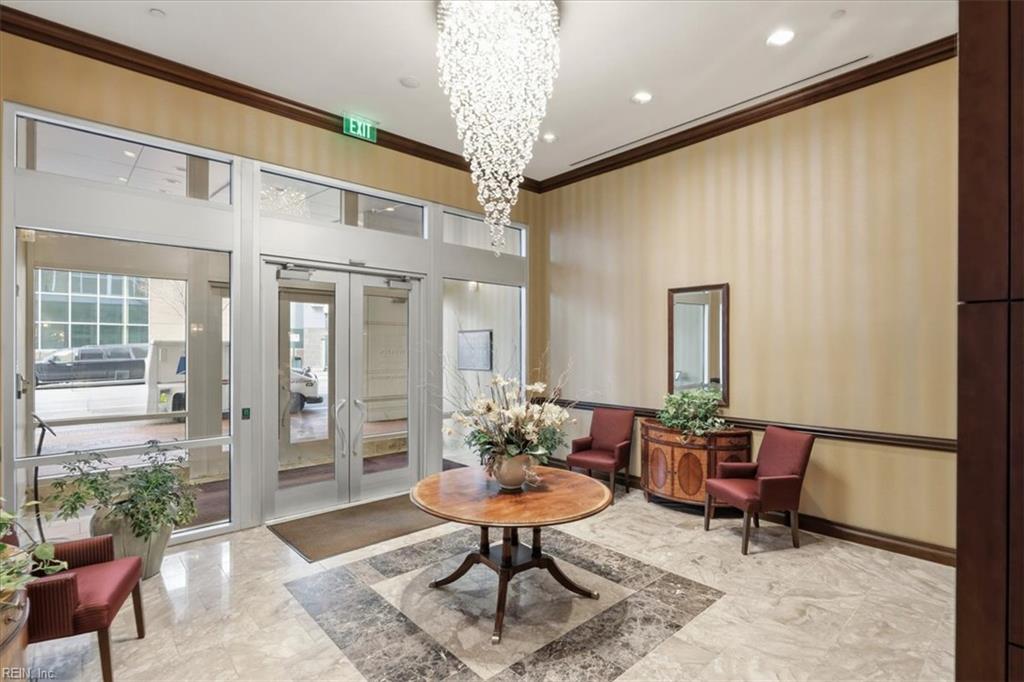 4545 Commerce ST 1904