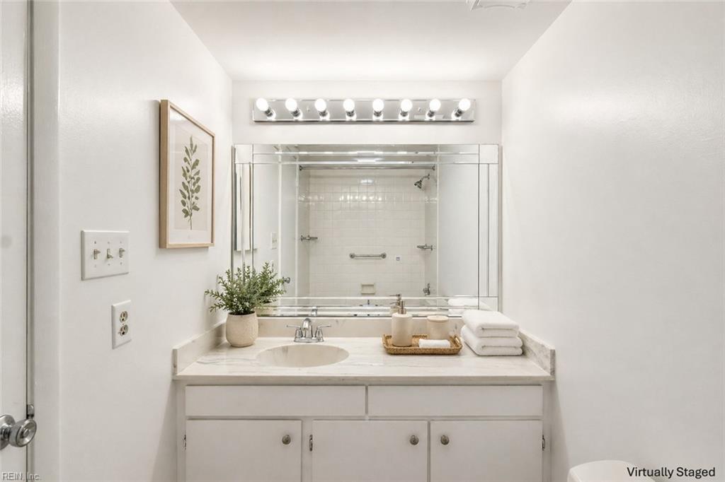 3288 Page AVE P2