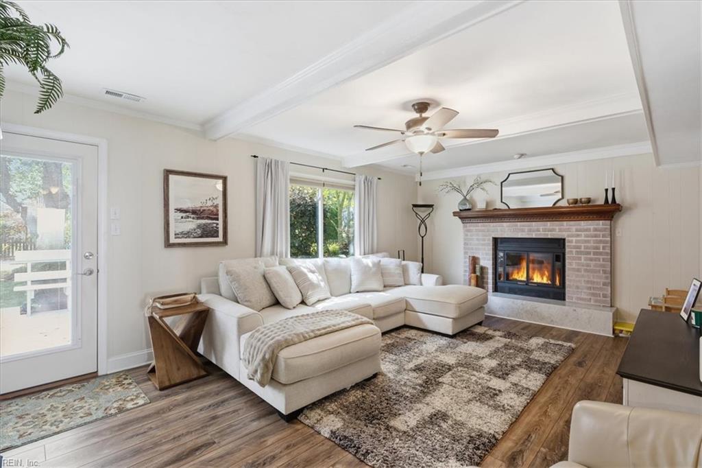 1321 Paramore DR