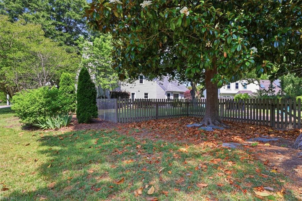 1321 Paramore DR