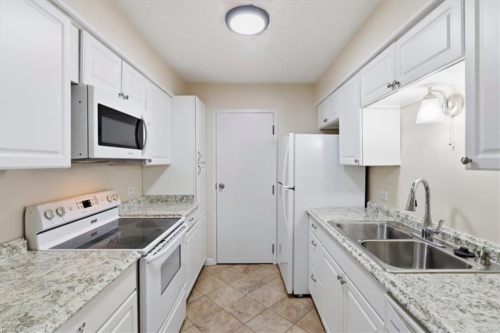 3288 Page AVE 504