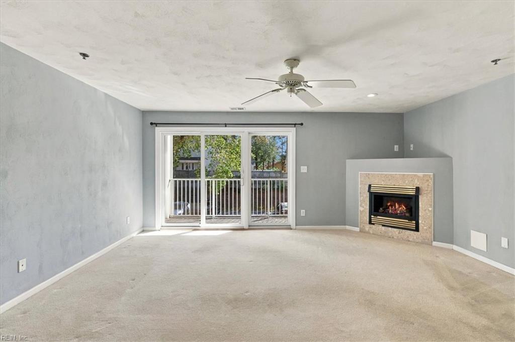 2221 Lesner CRES #202