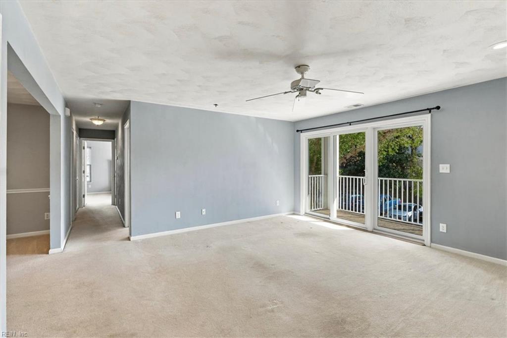 2221 Lesner CRES #202