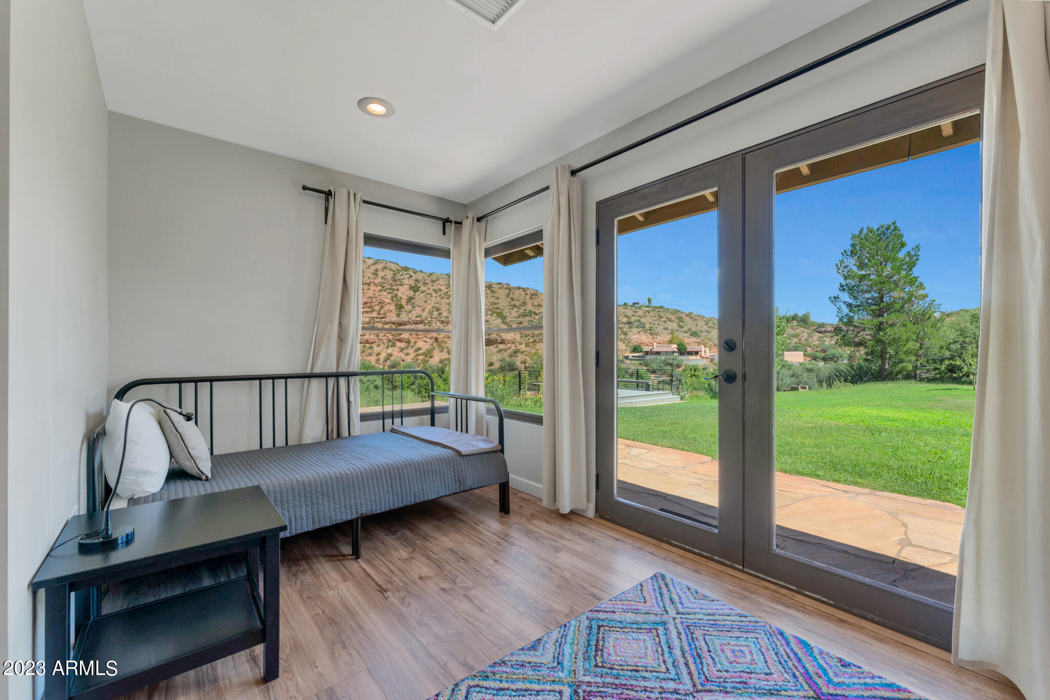 1775 S SUGARLOAF Road