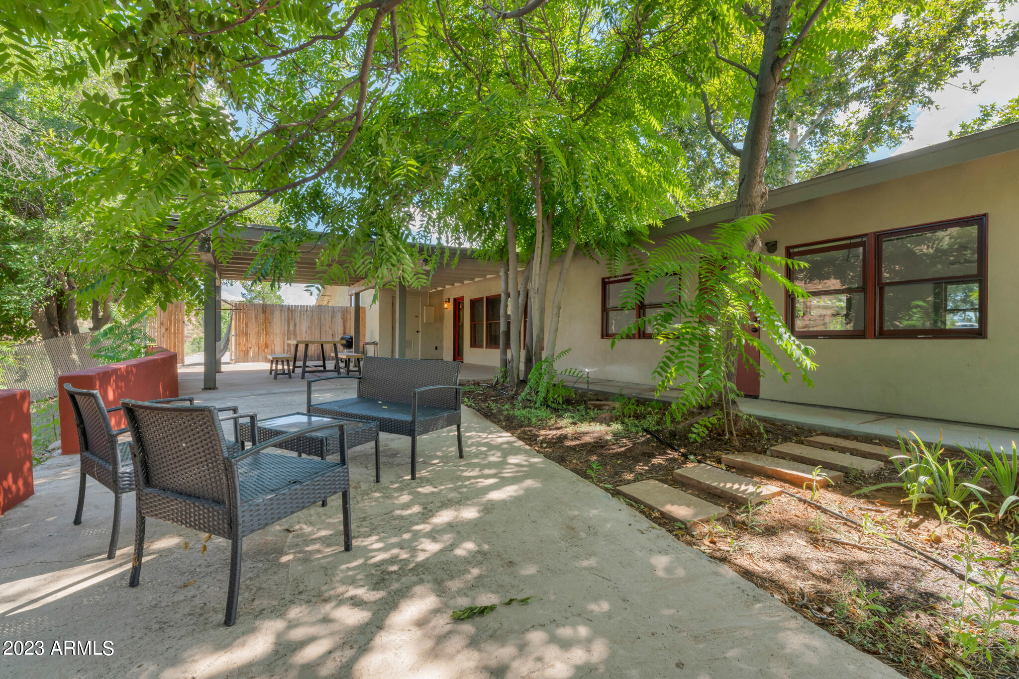 1775 S SUGARLOAF Road