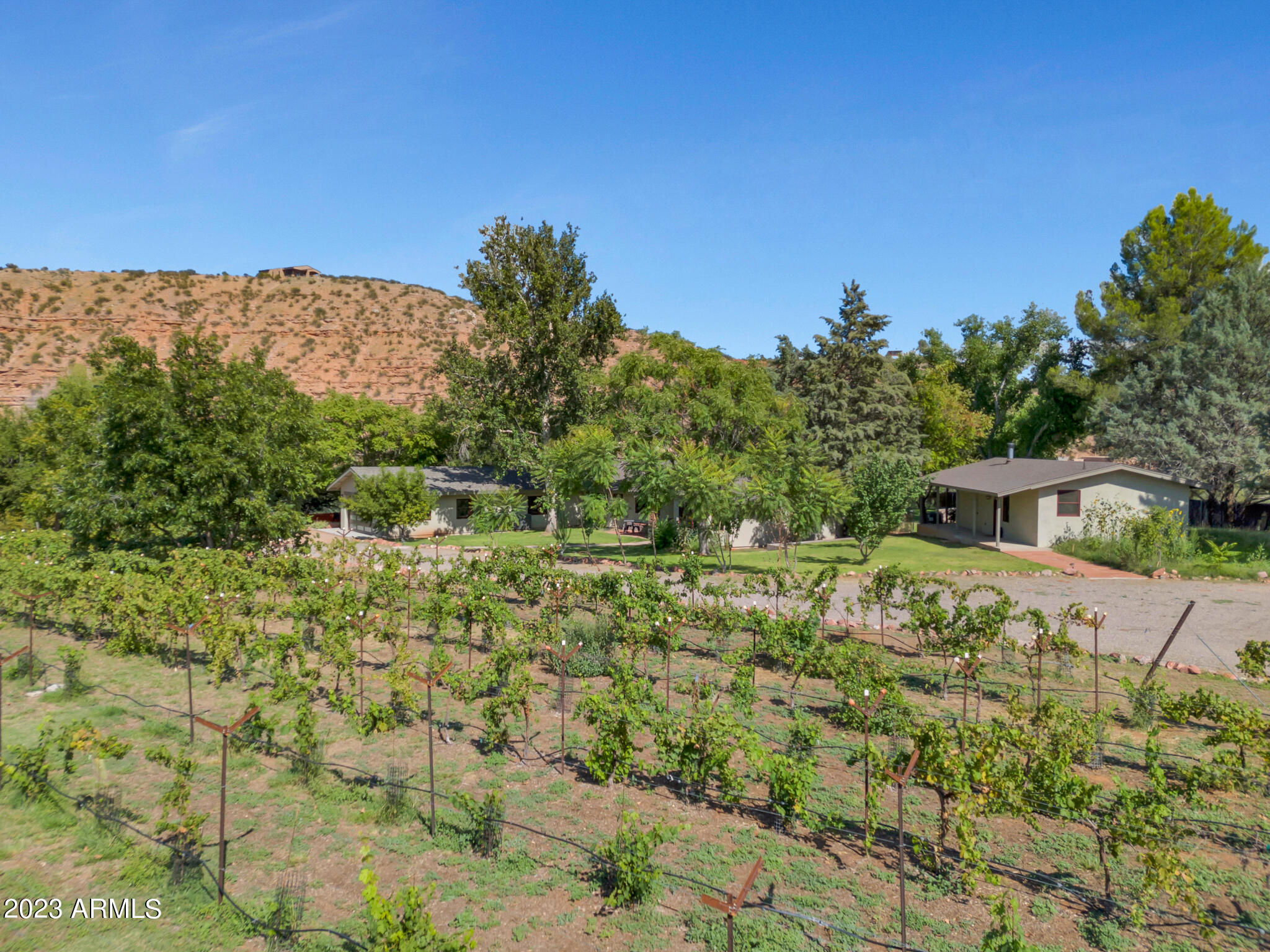 1775 S SUGARLOAF Road