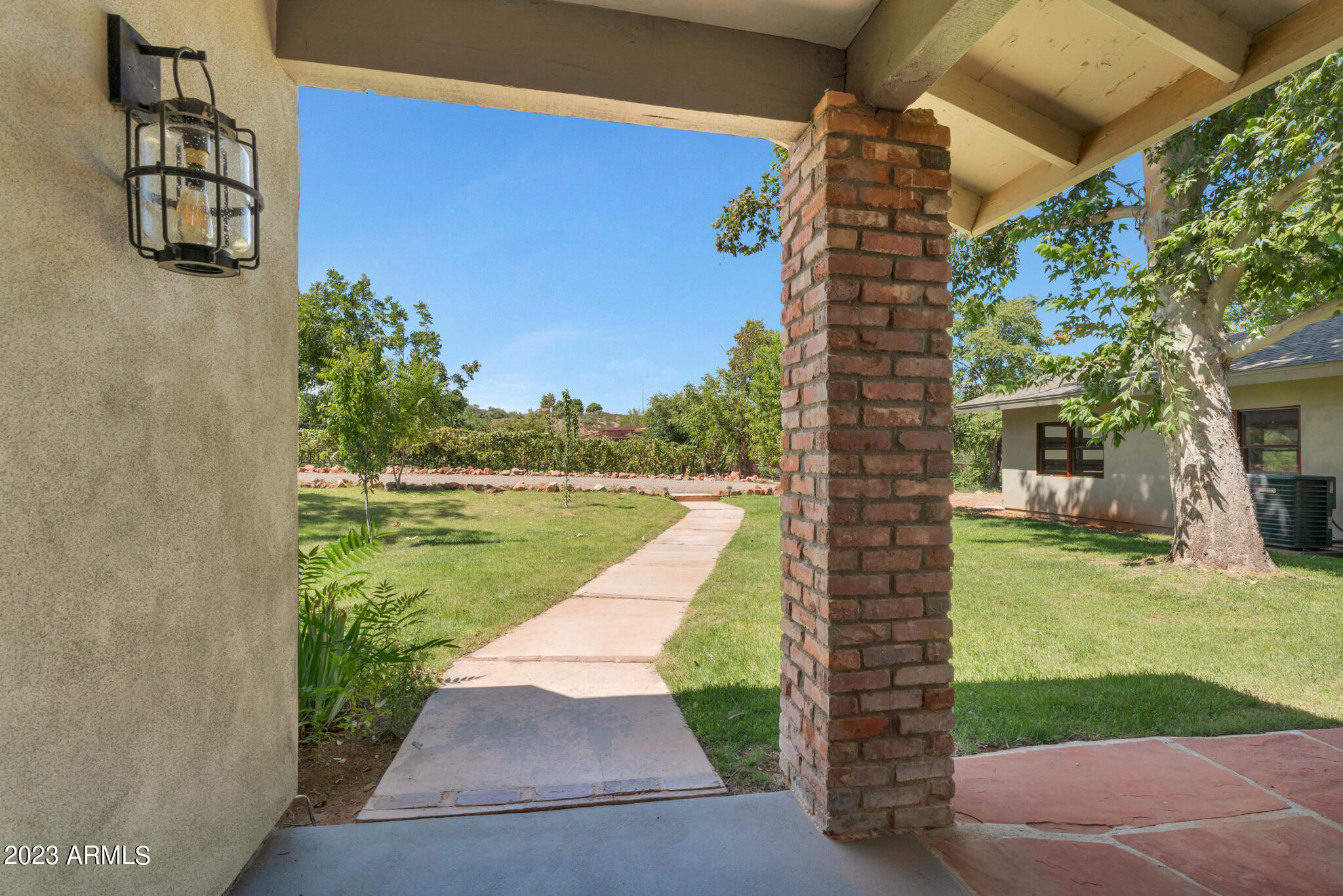 1775 S SUGARLOAF Road
