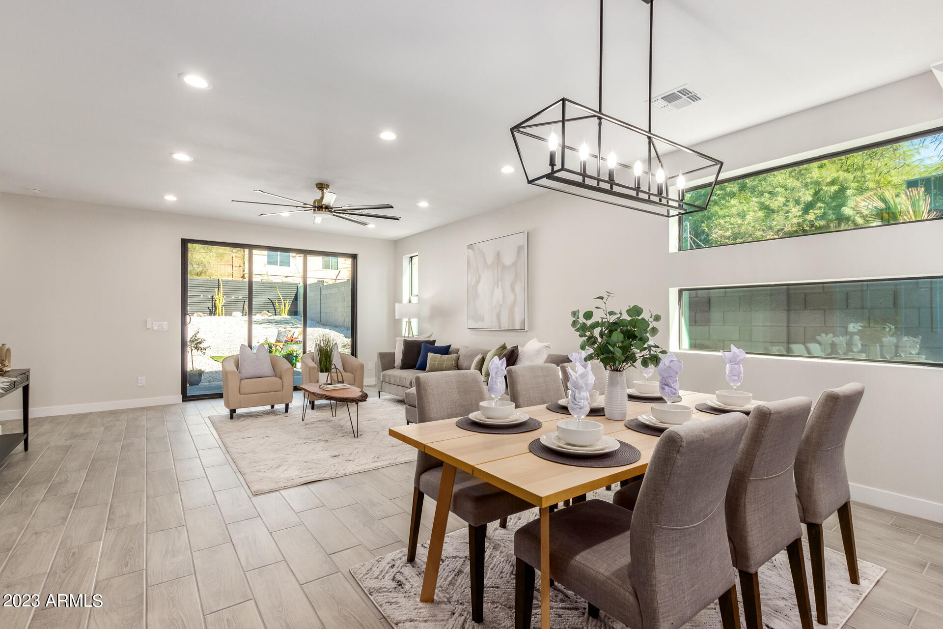 1522 E SIERRA Street