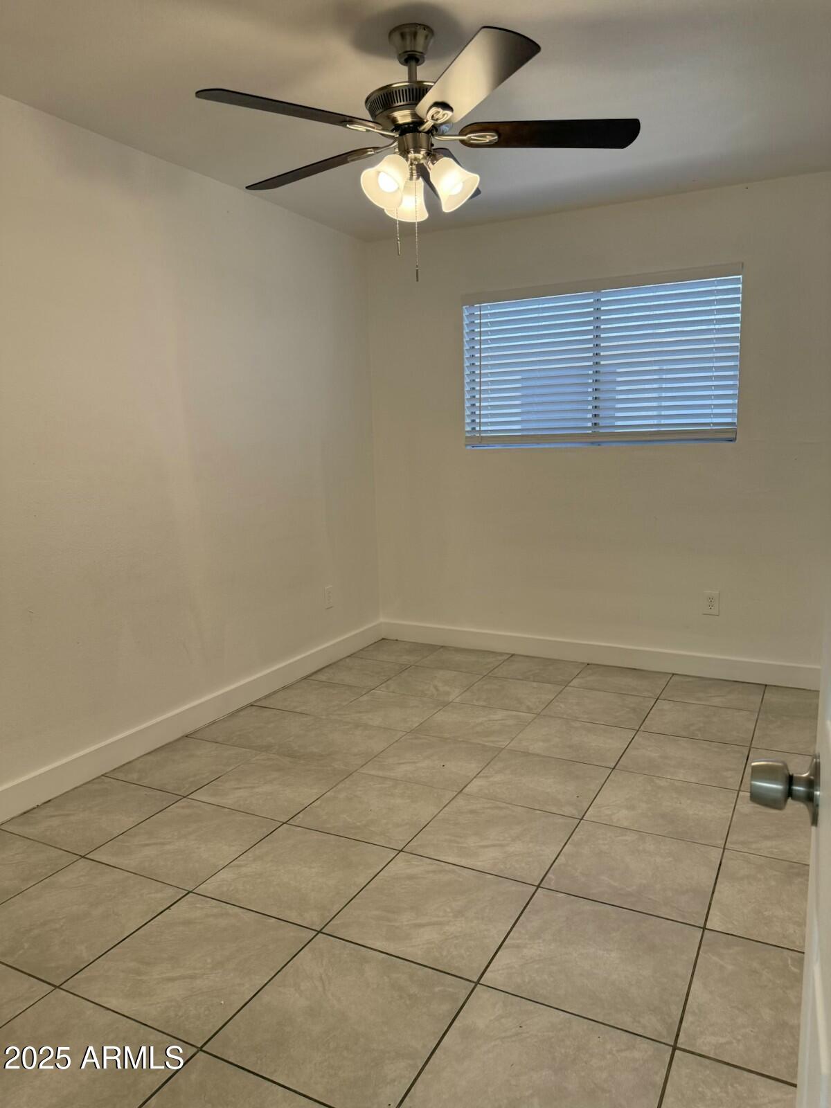 18202 N Cave Creek Road Unit: 17units