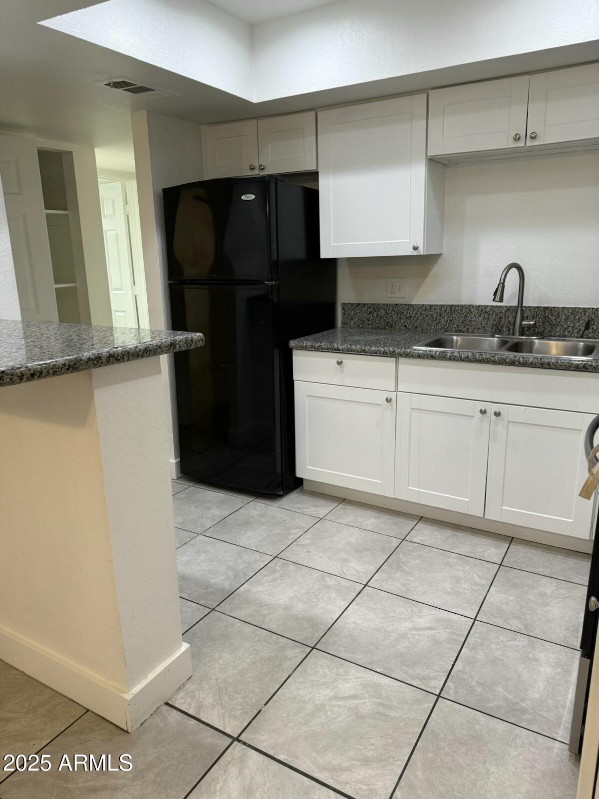 18202 N Cave Creek Road Unit: 17units