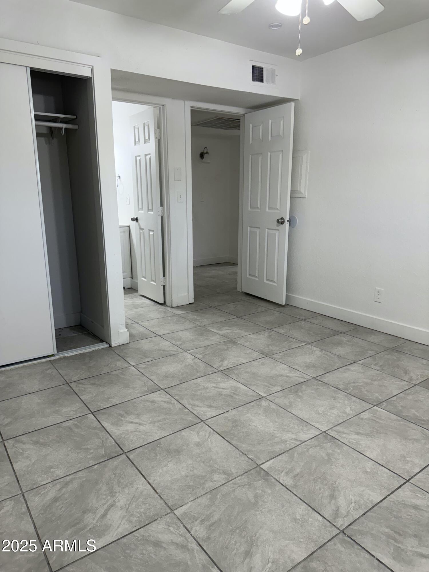 18202 N Cave Creek Road Unit: 17units