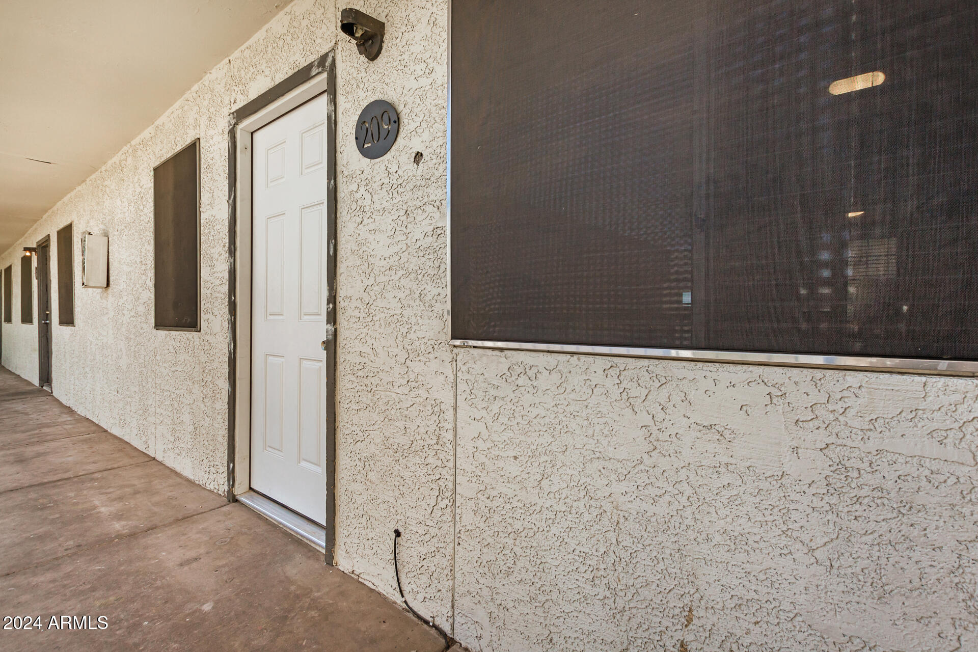 18202 N Cave Creek Road Unit: 5 units