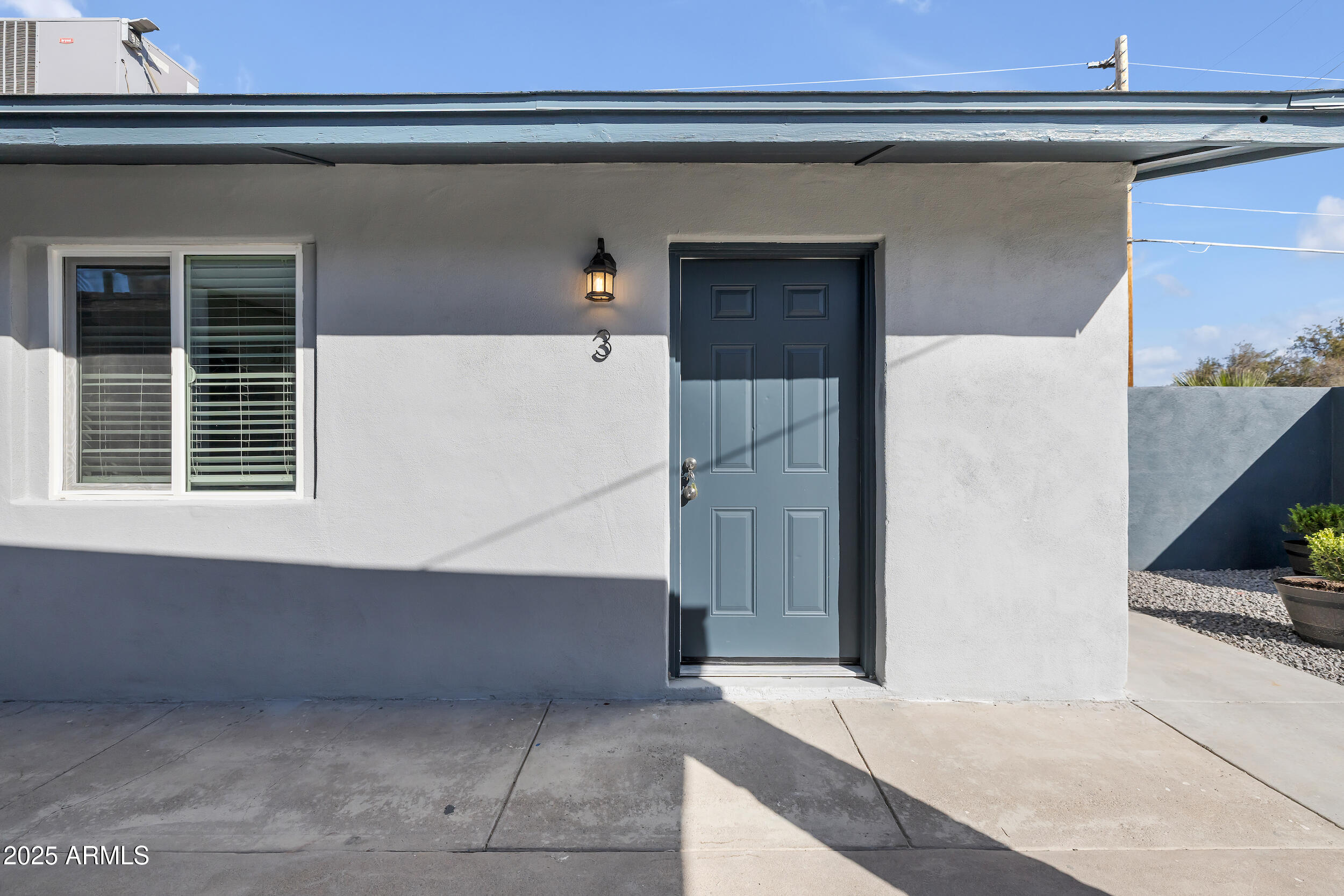5501 W ORANGEWOOD Avenue