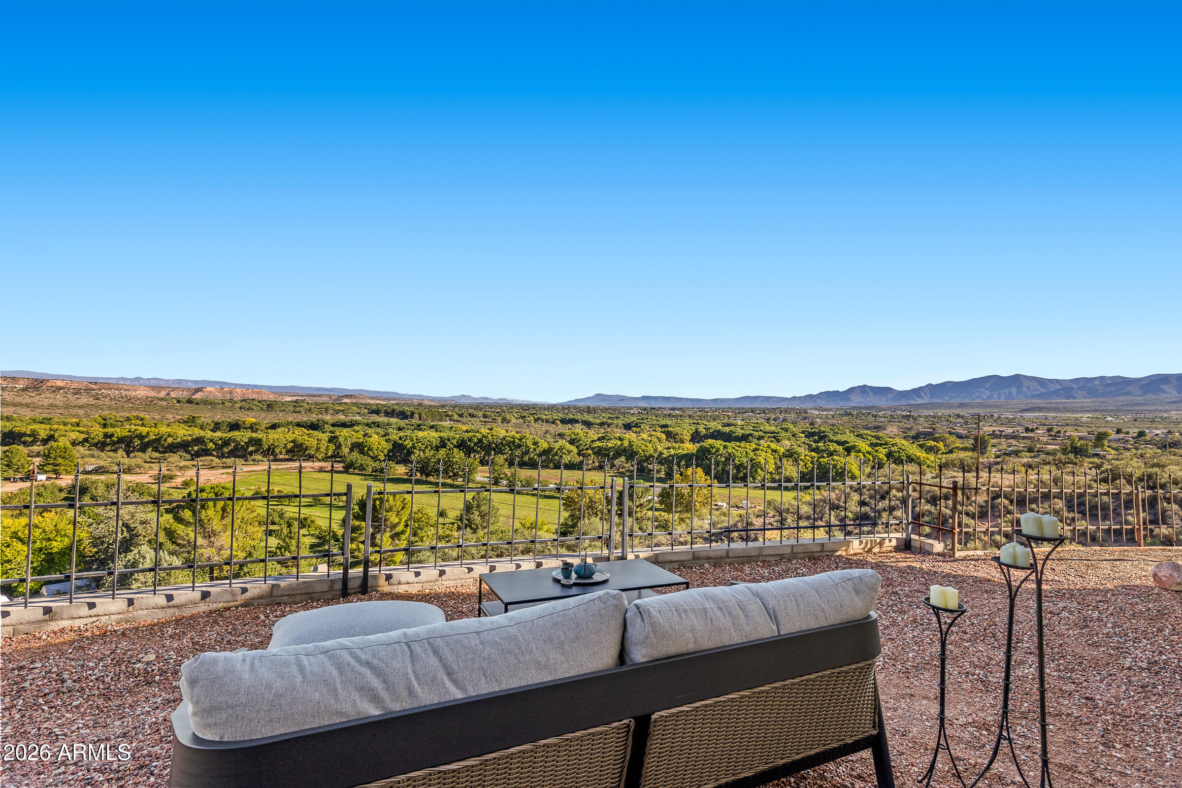 695 E Cliffside Drive