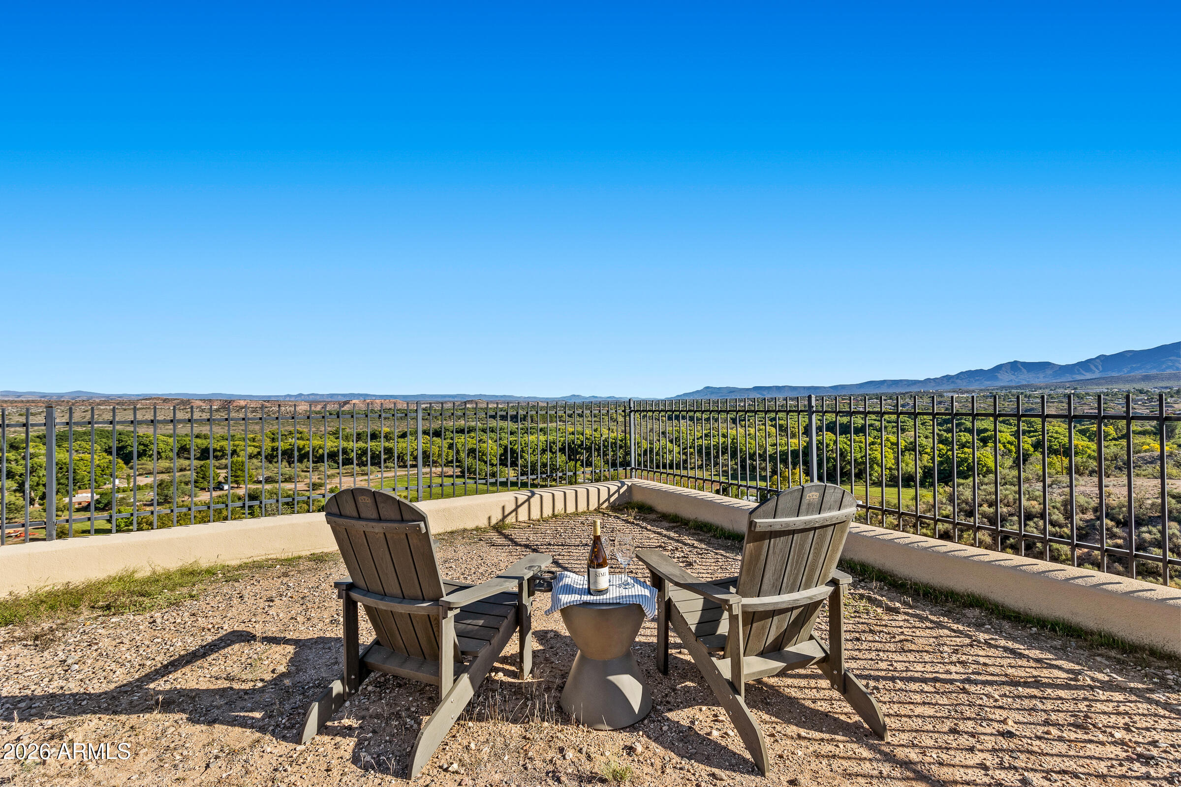 695 E Cliffside Drive