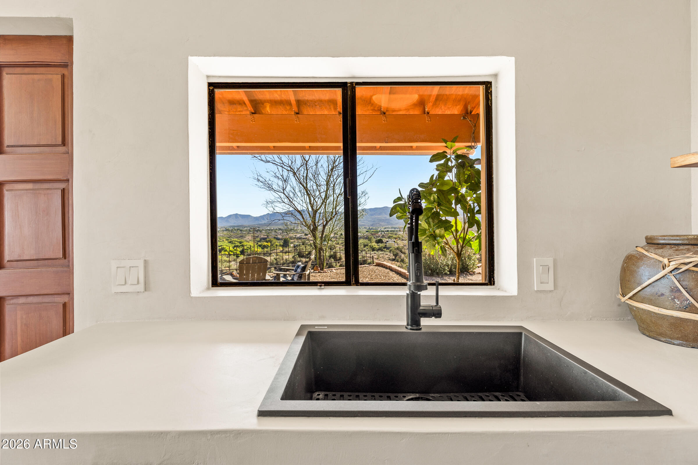 695 E Cliffside Drive