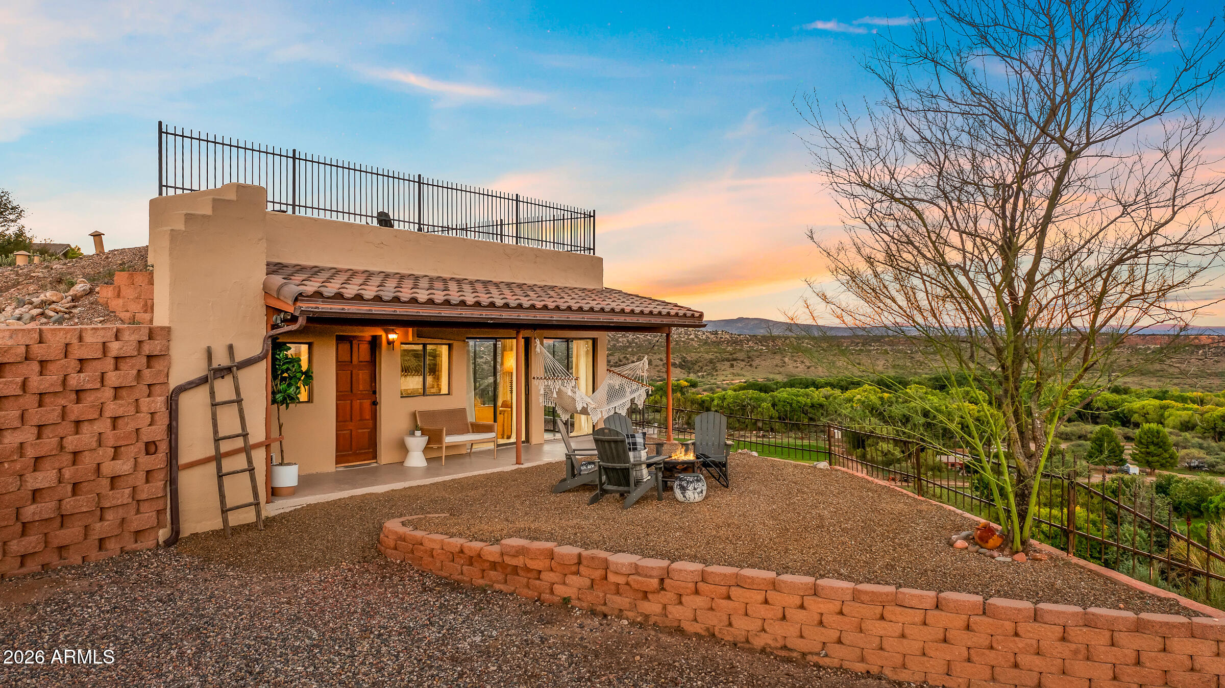 695 E Cliffside Drive