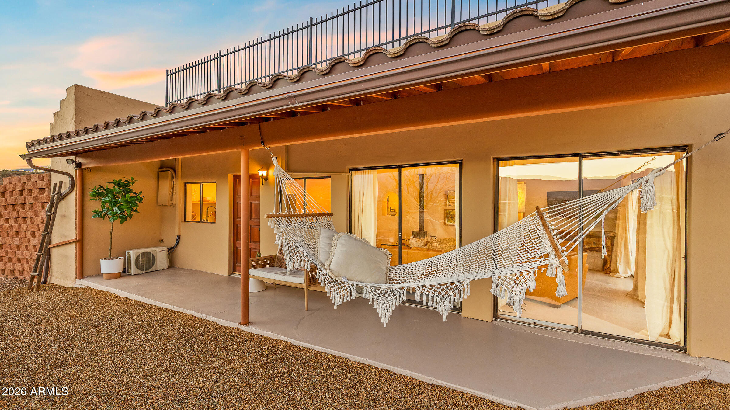 695 E Cliffside Drive