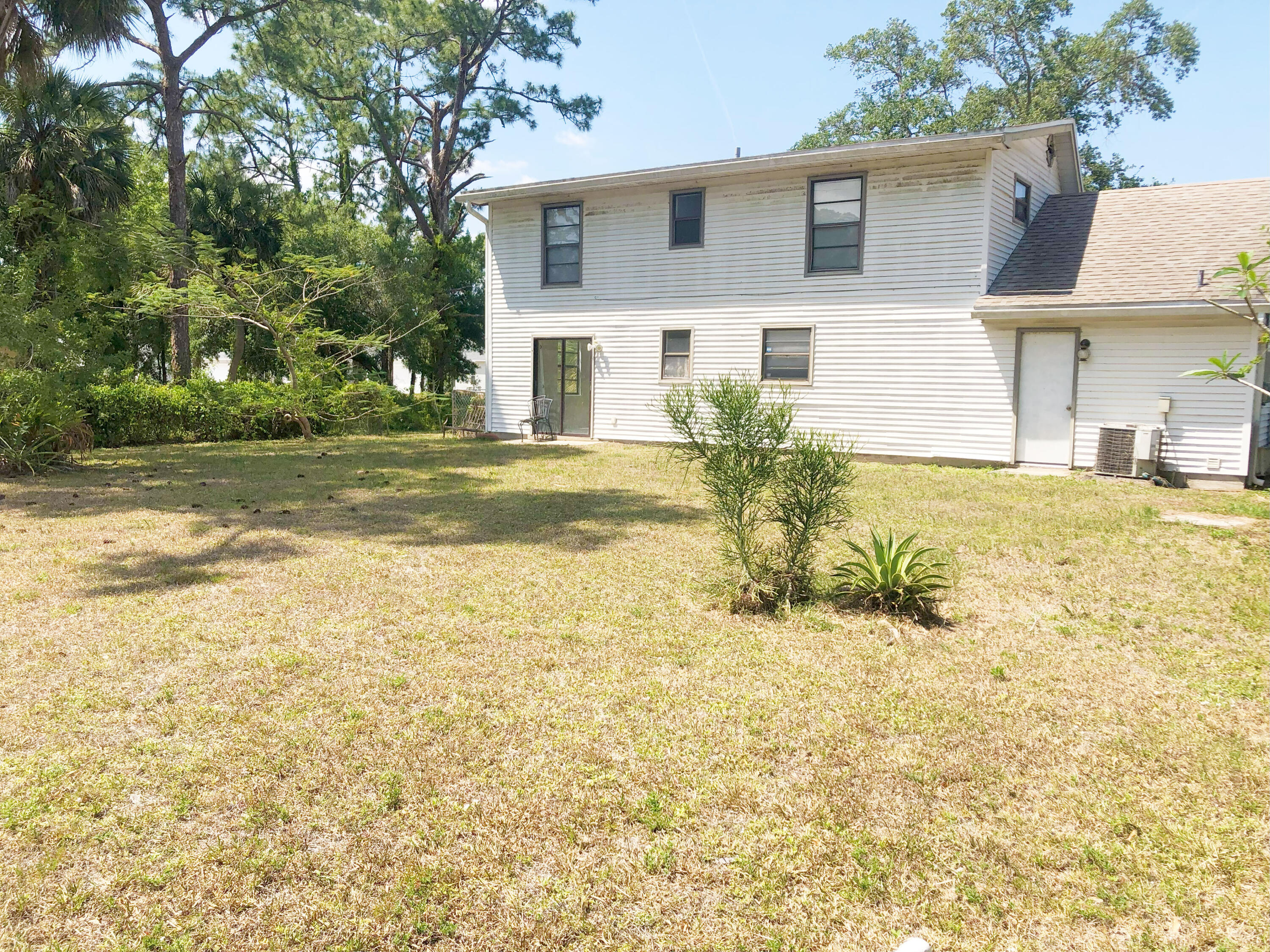 554 Rembrandt Street SE