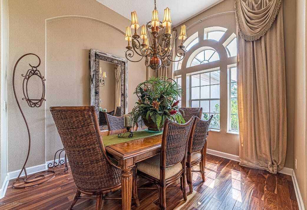 8103 Old Tramway Drive