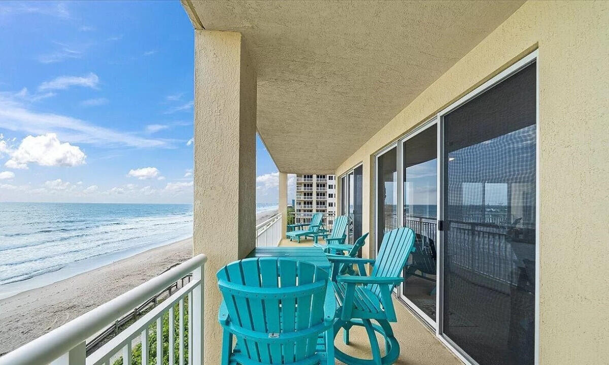 1025 Highway A1a 406