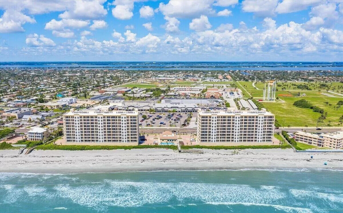 1025 Highway A1a 406