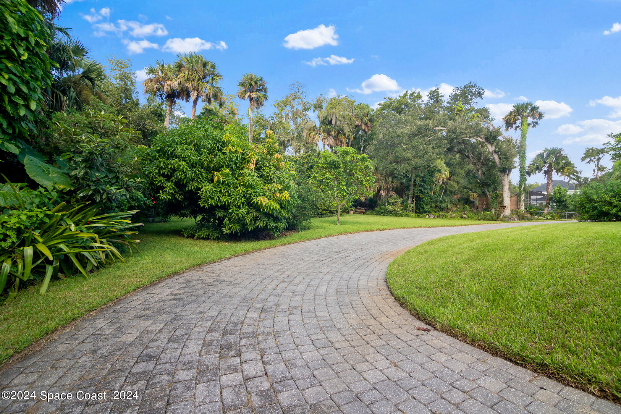 3851 Indian River Drive