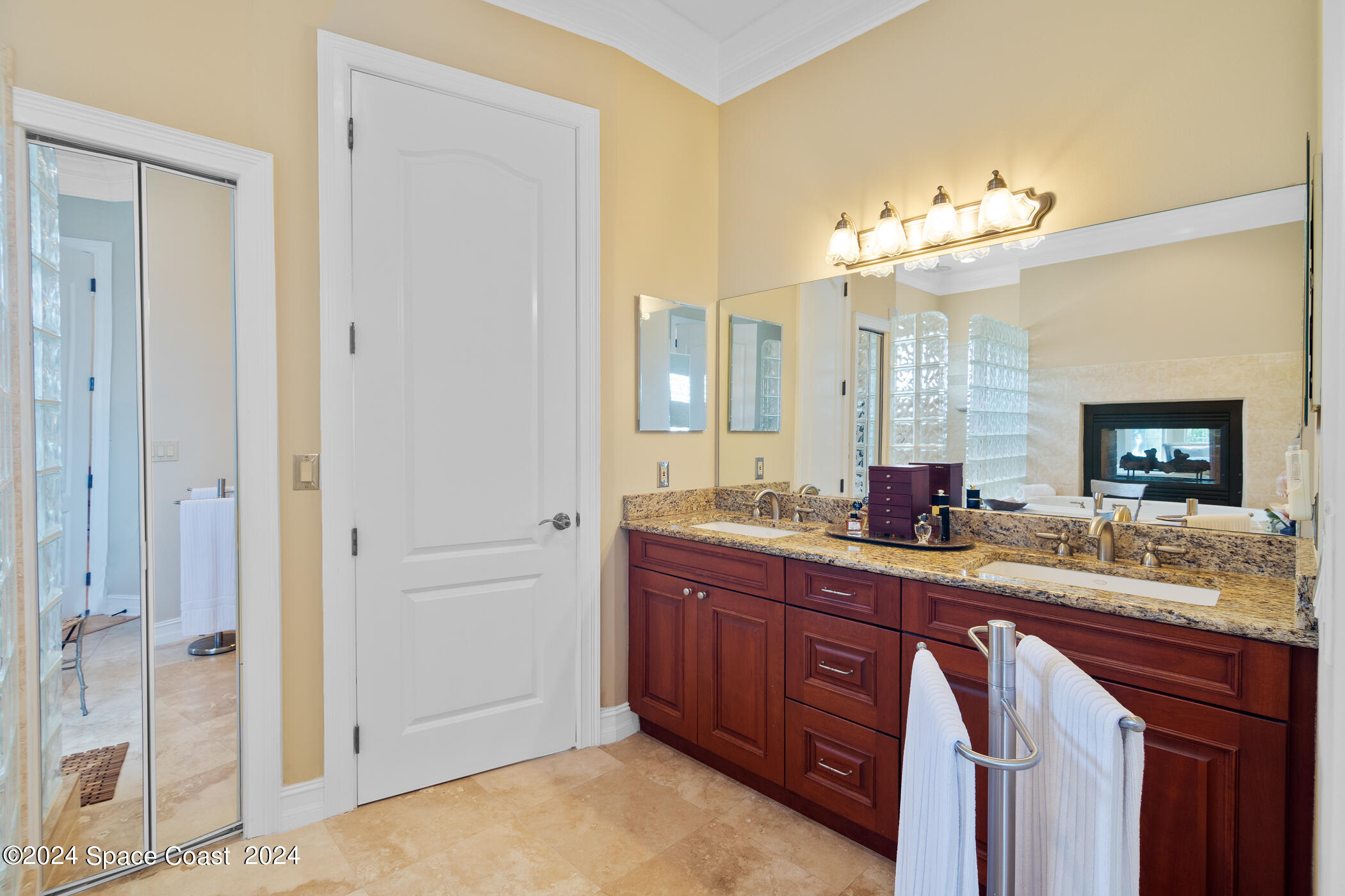 3851 Indian River Drive
