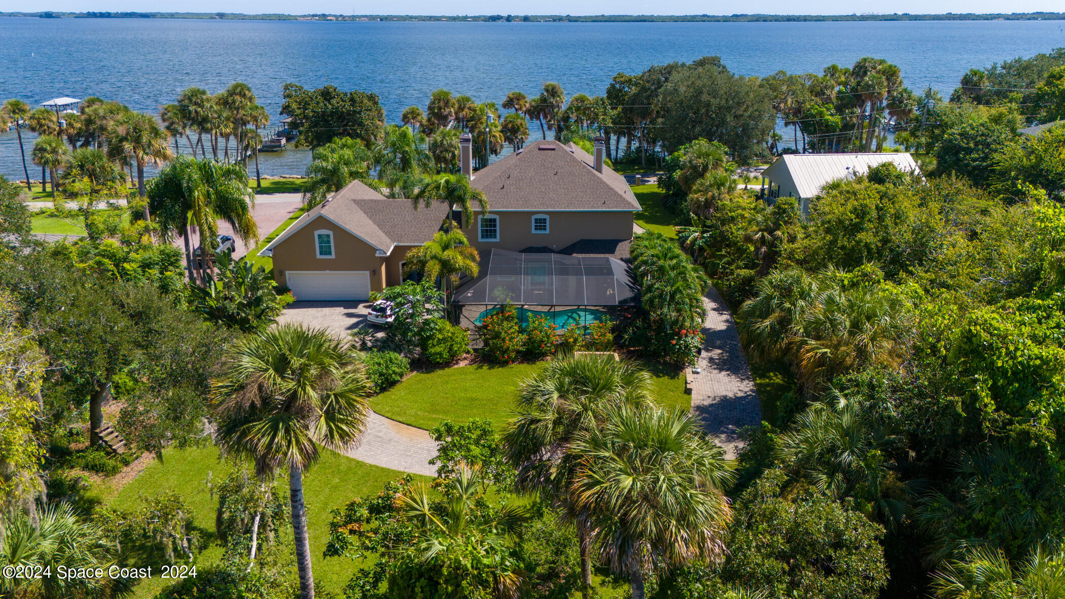 3851 Indian River Drive