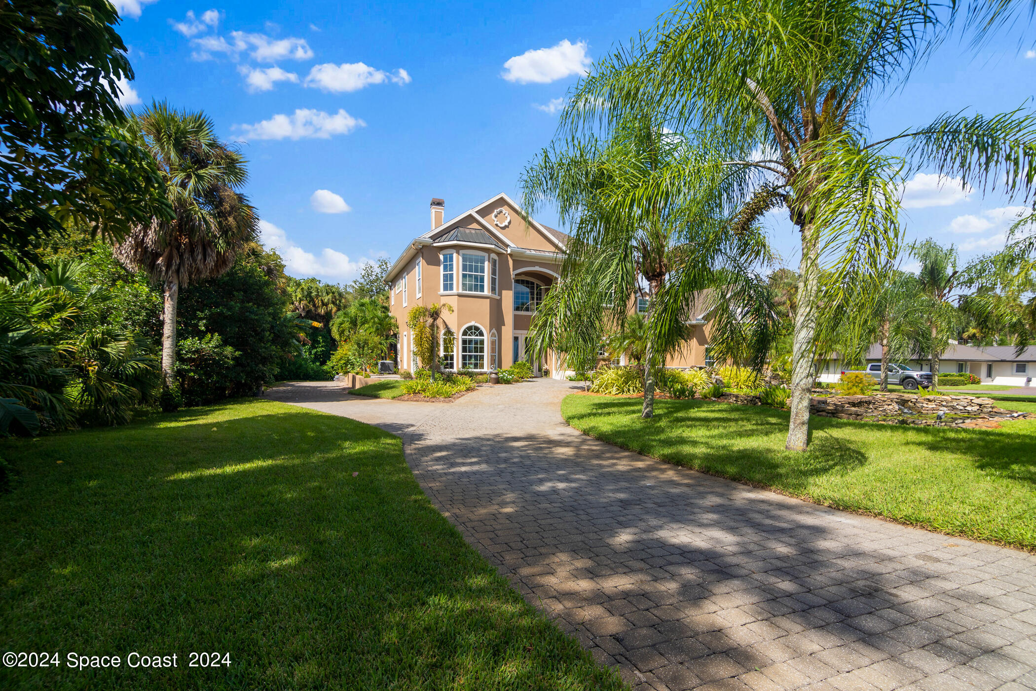 3851 Indian River Drive