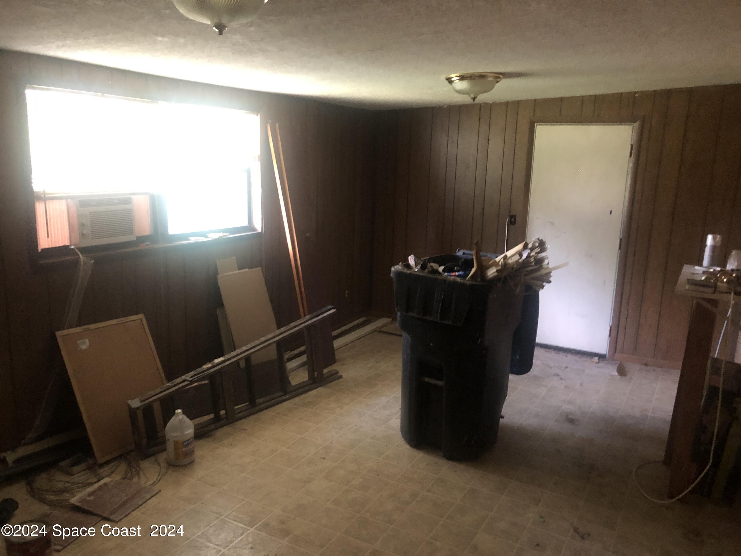 932 W C Stafford Street