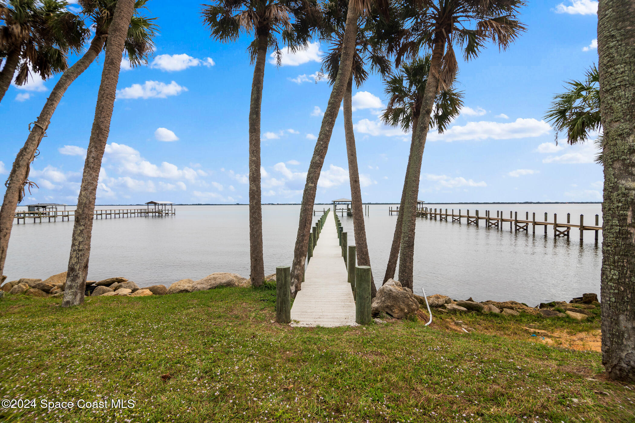 3875 Indian River Drive