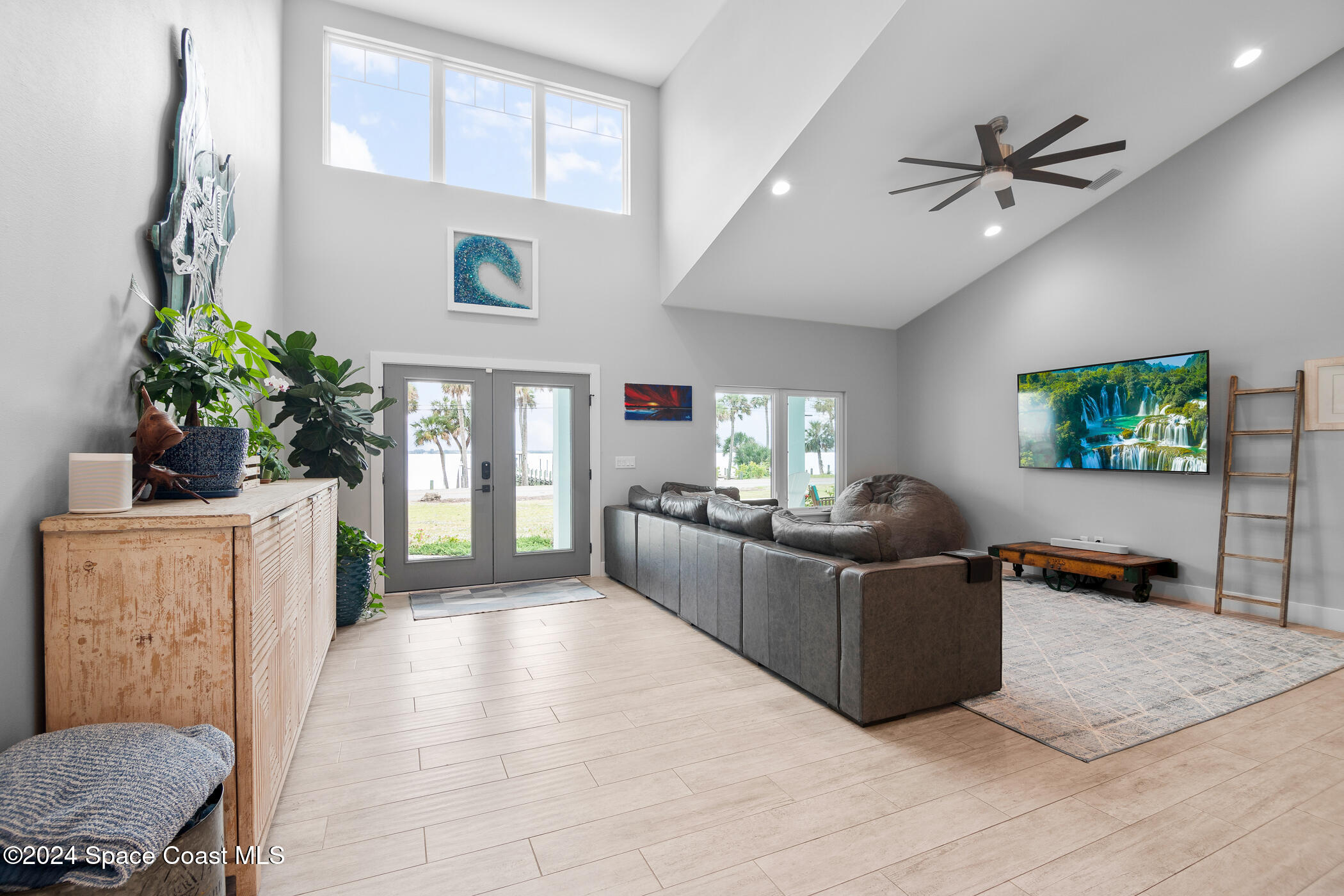 3875 Indian River Drive