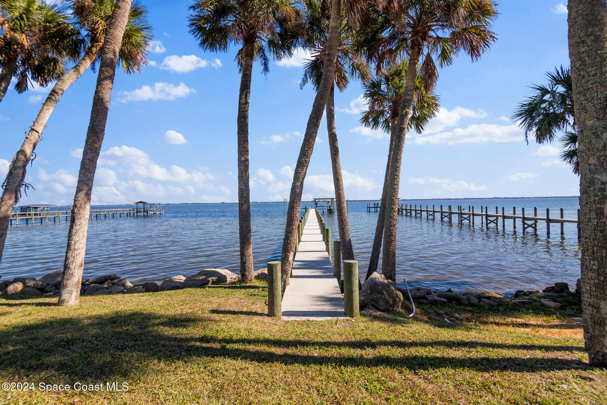 3875 Indian River Drive