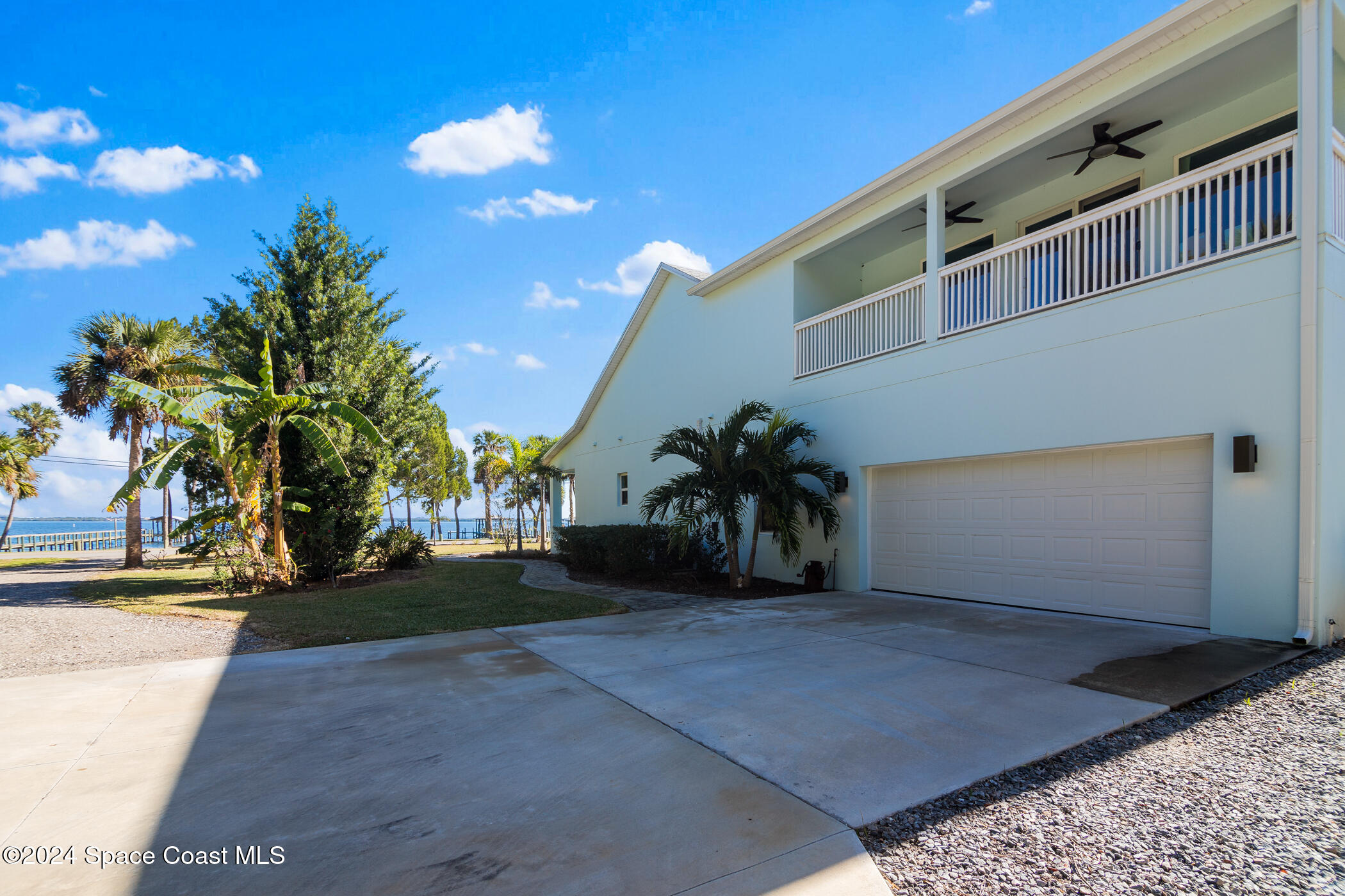3875 Indian River Drive
