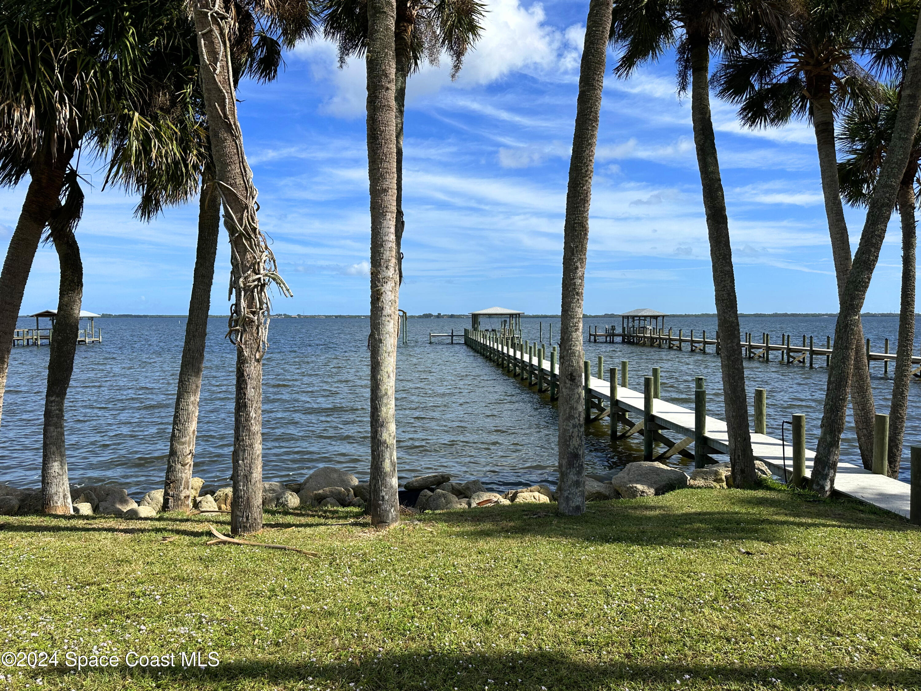 3875 Indian River Drive